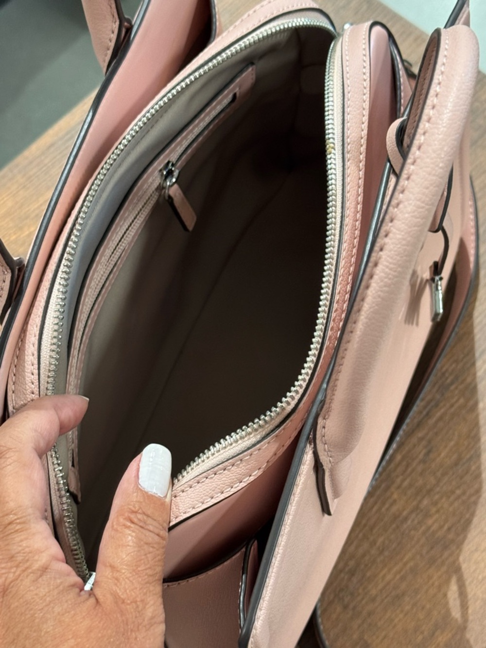 Michael Kors Smokey Rose Pink Laila Medium Leather Satchel - Picture 4 of 7